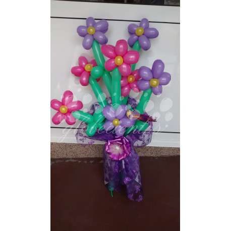Ramo flores violetas y rosas de globos